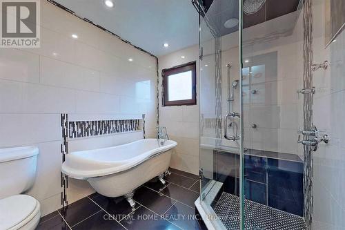 18 Mayvern Crescent, Richmond Hill (North Richvale), ON - Indoor Photo Showing Bathroom