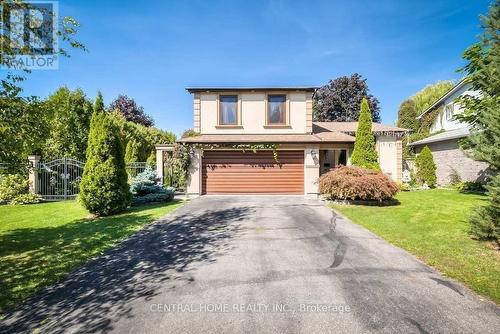 18 Mayvern Crescent, Richmond Hill, ON - Outdoor