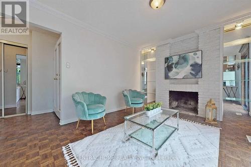 18 Mayvern Crescent, Richmond Hill (North Richvale), ON - Indoor Photo Showing Living Room With Fireplace