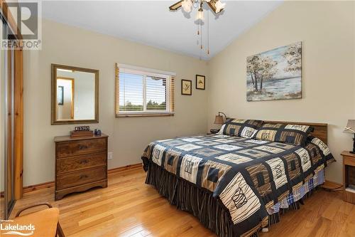 490 Crooked Bay Road, Port Severn, ON - Indoor Photo Showing Bedroom