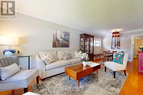 28 Burnley Avenue, Toronto, ON - Indoor Photo Showing Living Room