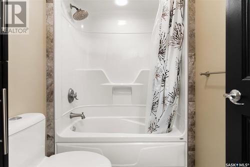 22 Aspen Village Drive, Emerald Park, SK - Indoor Photo Showing Bathroom