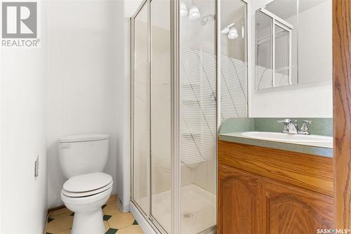 222 Daly Avenue, Regina Beach, SK - Indoor Photo Showing Bathroom