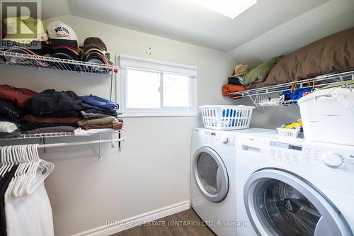 1568 Mallah Drive, Sarnia, ON - Indoor Photo Showing Laundry Room