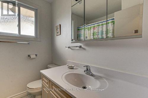 62 Carmen Crescent, London, ON - Indoor Photo Showing Bathroom