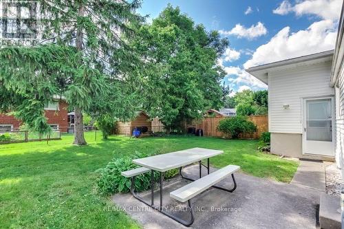 62 Carmen Crescent, London, ON - Outdoor With Backyard