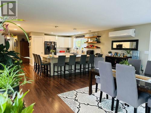 3171 Huston Road, 150 Mile House, BC - Indoor Photo Showing Dining Room