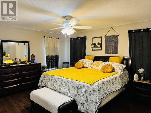 3171 Huston Road, 150 Mile House, BC - Indoor Photo Showing Bedroom