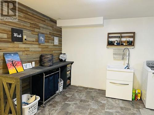 3171 Huston Road, 150 Mile House, BC - Indoor Photo Showing Laundry Room