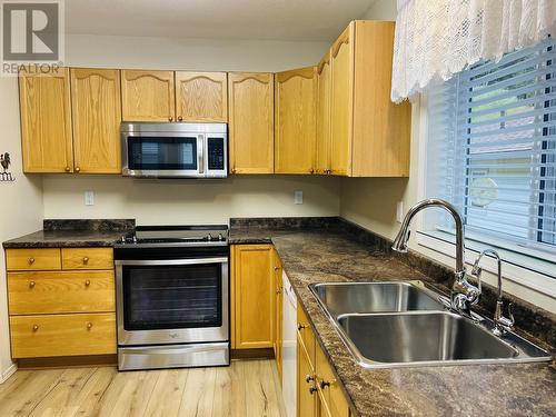 31 500 Wotzke Drive, Williams Lake, BC - Indoor Photo Showing Kitchen With Double Sink