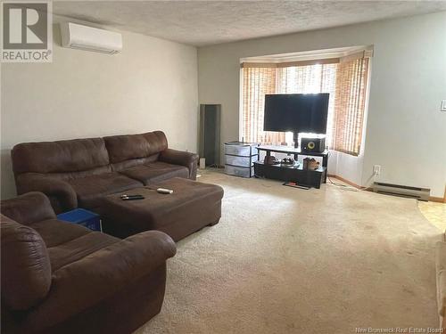 93 Brookside Drive, Moncton, NB - Indoor Photo Showing Living Room