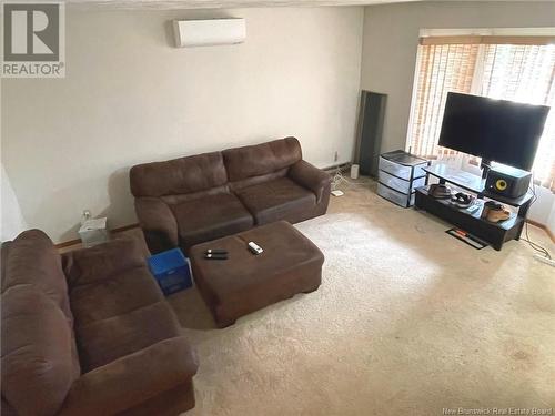 93 Brookside Drive, Moncton, NB - Indoor Photo Showing Living Room