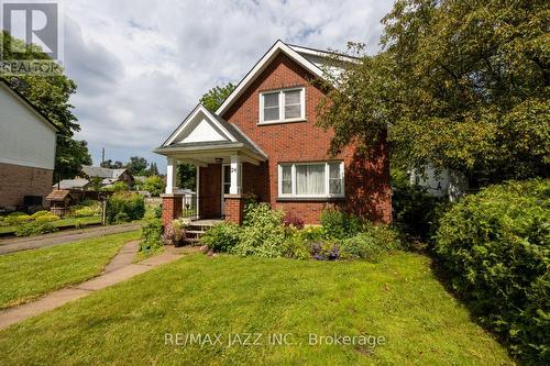 24 Liberty Street N, Clarington, ON - Outdoor