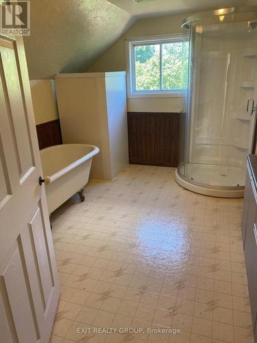 98A Cannifton Road, Belleville, ON - Indoor Photo Showing Bathroom