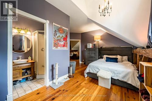275 Valentia Road, Kawartha Lakes, ON - Indoor Photo Showing Bedroom