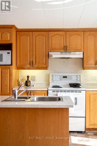 163 Main Street, Prince Edward County, ON - Indoor Photo Showing Kitchen With Double Sink