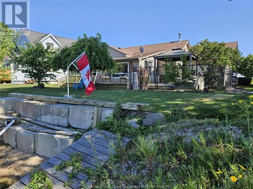 4470 St. Clair, Lakeshore, ON - Outdoor