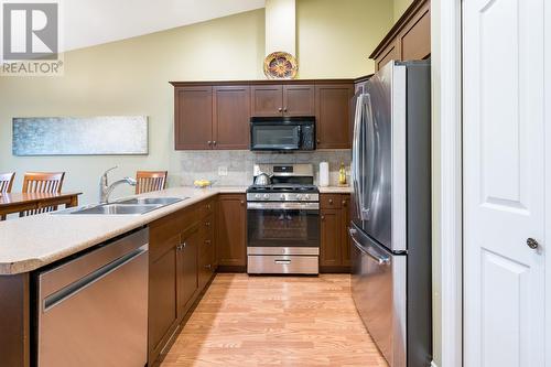 245 Snowsell Street Unit# 117, Kelowna, BC - Indoor Photo Showing Kitchen With Double Sink