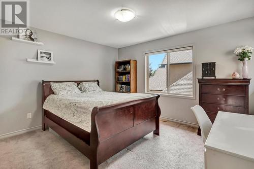 2396 Selkirk Drive, Kelowna, BC - Indoor Photo Showing Bedroom