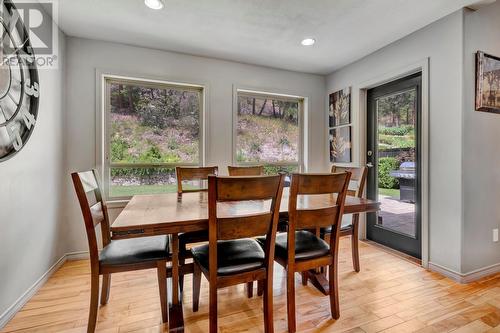 2396 Selkirk Drive, Kelowna, BC - Indoor Photo Showing Dining Room