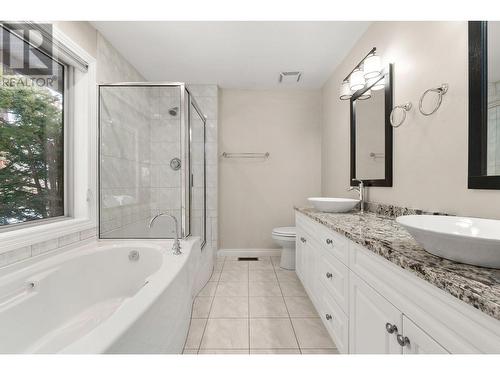 3937 Gallaghers Circle, Kelowna, BC - Indoor Photo Showing Bathroom