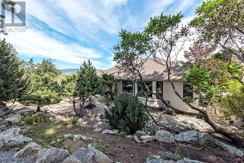 3937 Gallaghers Circle, Kelowna, BC - Outdoor