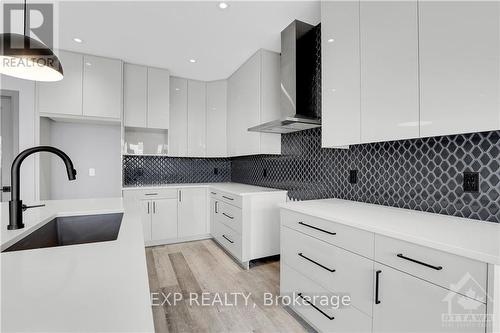 132 Old Mine Road, Lanark, ON - Indoor Photo Showing Kitchen With Upgraded Kitchen