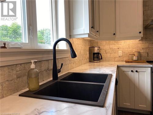 63 Chestnut Hill Crescent, Tara, ON - Indoor Photo Showing Kitchen With Double Sink