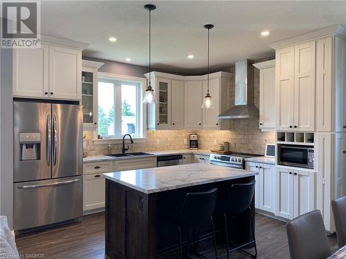 63 Chestnut Hill Crescent, Tara, ON - Indoor Photo Showing Kitchen With Stainless Steel Kitchen With Double Sink With Upgraded Kitchen