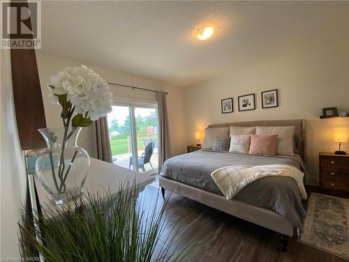 63 Chestnut Hill Crescent, Tara, ON - Indoor Photo Showing Bedroom