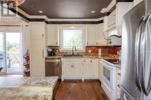 29 Mountain Drive, Fredericton, NB - Indoor Photo Showing Kitchen