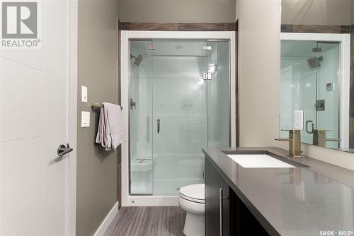 4216 Green Rose Crescent, Regina, SK - Indoor Photo Showing Bathroom