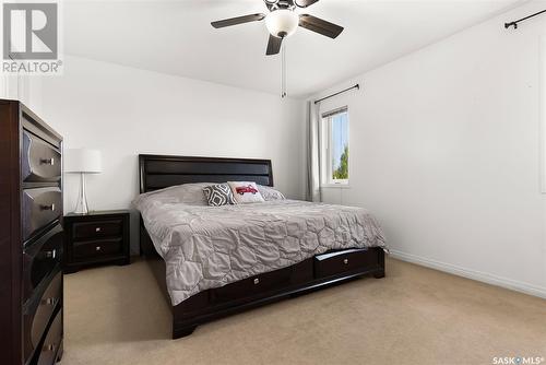 8613 Sherwood Drive, Regina, SK - Indoor Photo Showing Bedroom