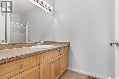 8613 Sherwood Drive, Regina, SK - Indoor Photo Showing Bathroom