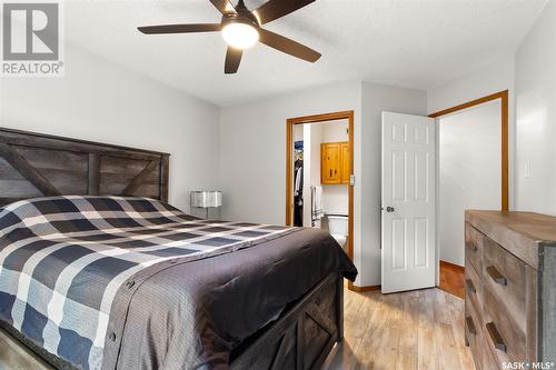 101 Butler Drive, Regina Beach, SK - Indoor Photo Showing Bedroom