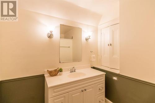 13 Summit Ave, Sault Ste. Marie, ON - Indoor Photo Showing Bathroom