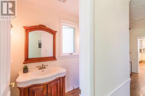 13 Summit Ave, Sault Ste. Marie, ON - Indoor Photo Showing Bathroom