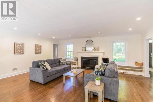 13 Summit Ave, Sault Ste. Marie, ON - Indoor Photo Showing Living Room With Fireplace