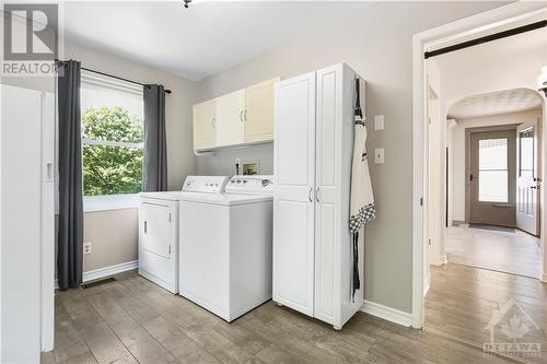 834 Storyland Road, Horton, ON - Indoor Photo Showing Laundry Room