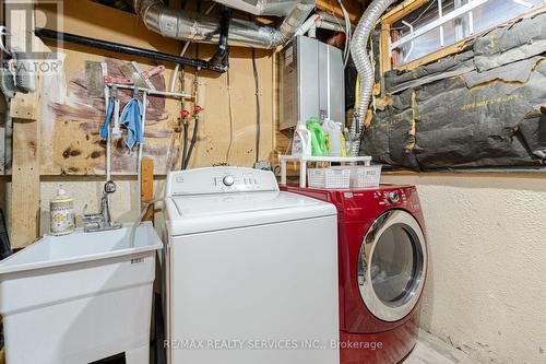 78 Elderwood Place, Brampton, ON - Indoor Photo Showing Laundry Room