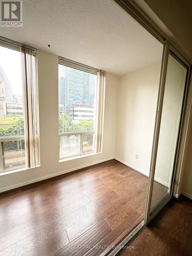 705 - 25 Grenville Street, Toronto, ON - Indoor Photo Showing Other Room