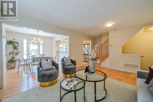 34 Finney Terrace N, Milton, ON - Indoor Photo Showing Living Room