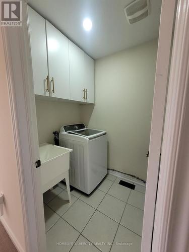11 Lackington Street, Brampton, ON - Indoor Photo Showing Laundry Room