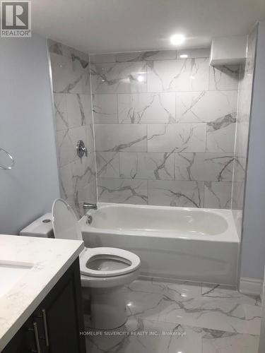 11 Lackington Street, Brampton, ON - Indoor Photo Showing Bathroom