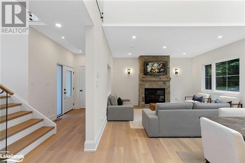 19 Todholm Drive, Port Carling, ON - Indoor Photo Showing Bedroom