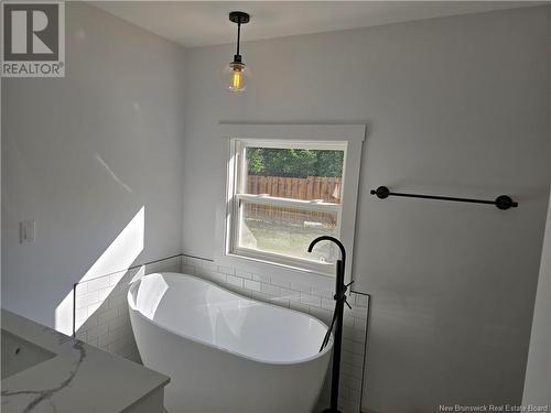 232 Bridge Road, Miramichi, NB - Indoor Photo Showing Bathroom