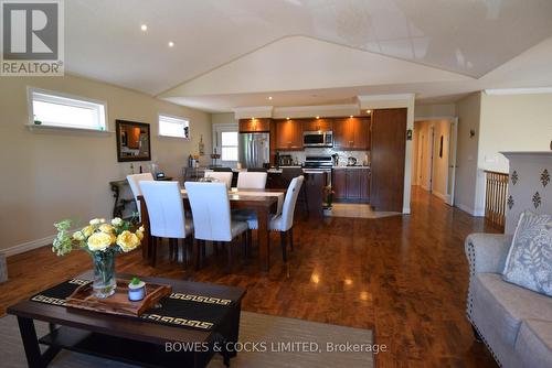 105 Milroy Drive, Peterborough, ON - Indoor Photo Showing Dining Room