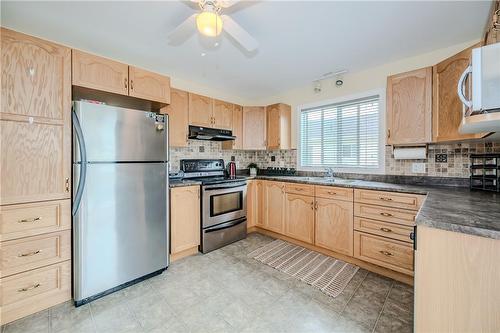 Kitchen - 106 Portrush Court, Freelton, ON - Indoor Photo Showing Kitchen With Double Sink