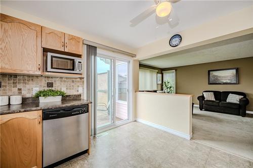 Kitchen - 106 Portrush Court, Freelton, ON - Indoor Photo Showing Kitchen