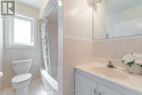 37 Feltham Avenue, Toronto, ON - Indoor Photo Showing Bathroom